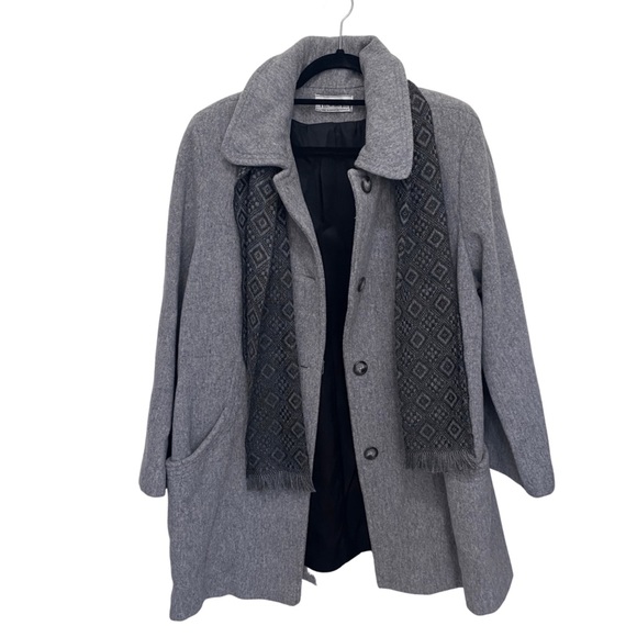 Herman Kay Vintage Winter Coat - Picture 4 of 11